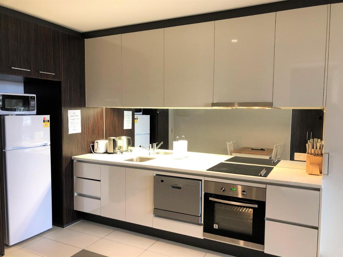 Readyset Apartments At Madison Мелбърн Екстериор снимка
