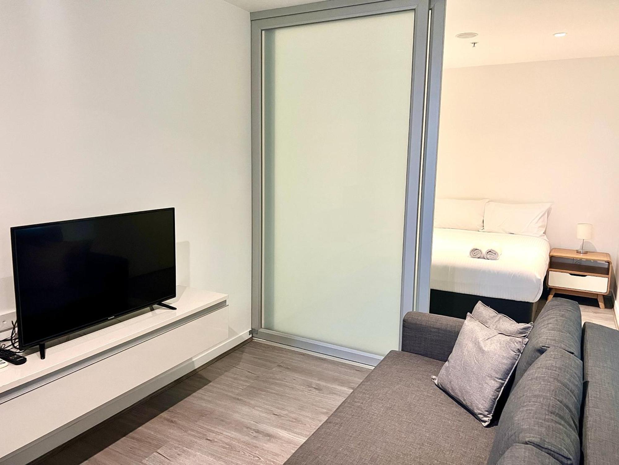 Readyset Apartments At Madison Мелбърн Екстериор снимка