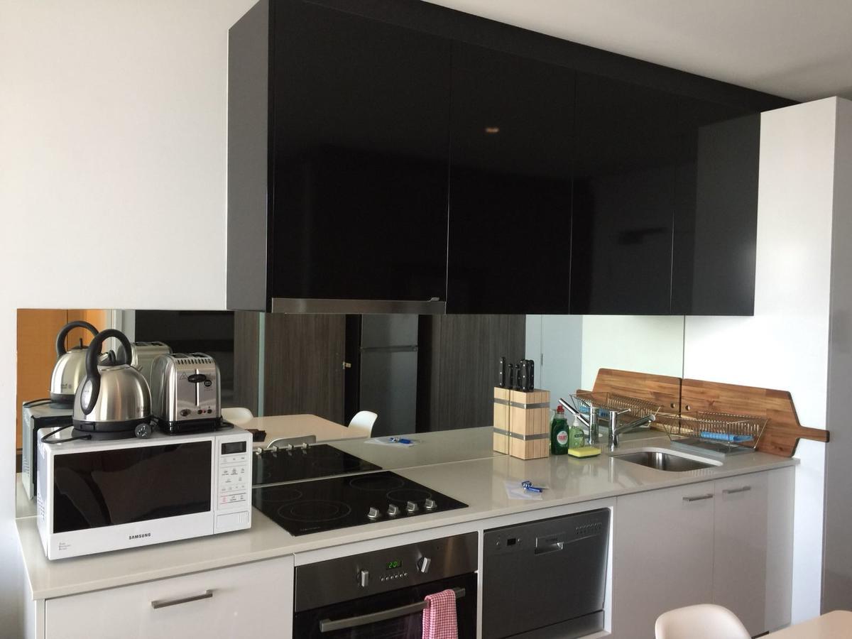 Readyset Apartments At Madison Мелбърн Екстериор снимка